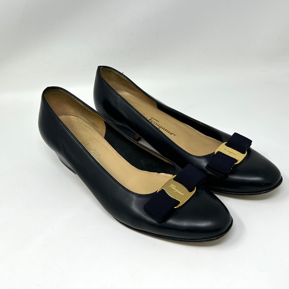 Salvatore Ferragamo 338 Vara heels Leather Bow Pumps 8
